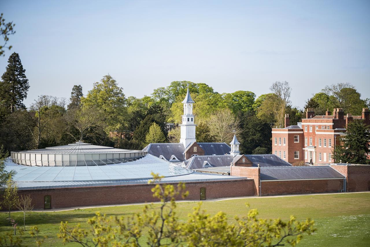 Hinxton Hall Hotel And Conference Centre Buitenkant foto